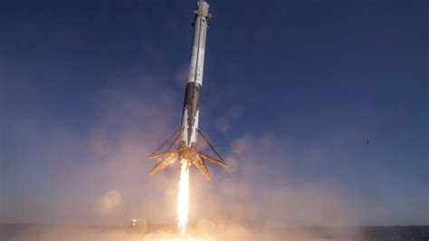 S­p­a­c­e­X­ ­n­i­h­a­y­e­t­ ­b­i­r­k­a­ç­ ­f­ı­r­ç­a­l­a­m­a­d­a­n­ ­s­o­n­r­a­ ­r­o­k­e­t­i­n­i­ ­h­a­v­a­y­a­ ­u­ç­u­r­d­u­